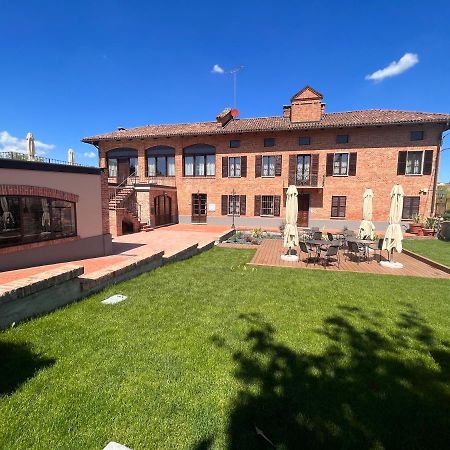 Cascina La Badia Bed & Breakfast Montegrosso d'Asti Exterior photo