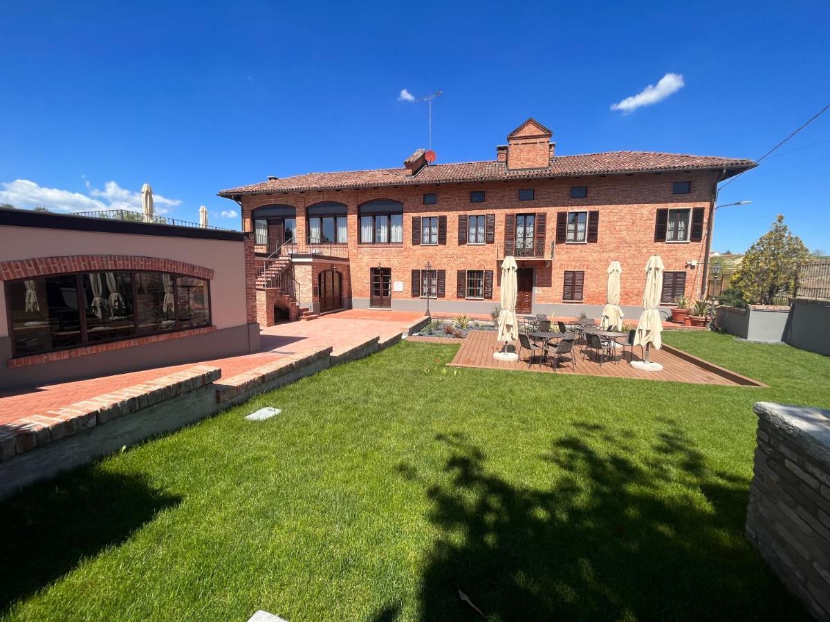 Cascina La Badia Bed & Breakfast Montegrosso d'Asti Exterior photo
